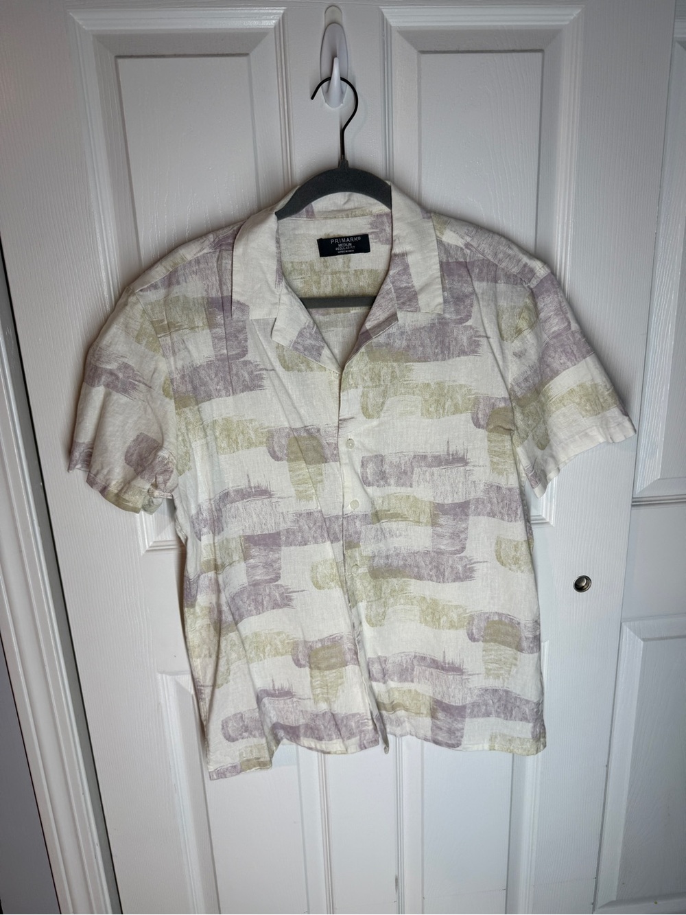 Primark Cream Short-Sleeve Button-Down Shirt with Olive & Mauve Print